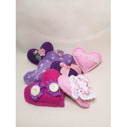 Sm� filt-hjerter uden oph�ng